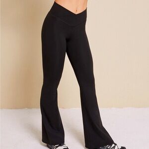 🎀PACSUN 1980 Active Crossover Flare Yoga Pants BLACK 🎀